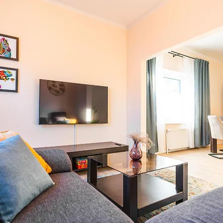 Mk - Netflix & Xbox Apartment *